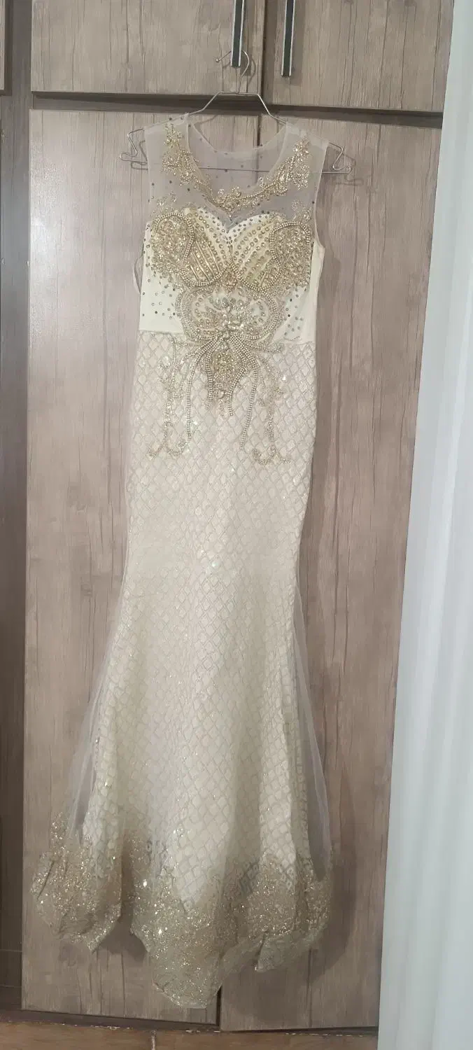 لباس مجلسی|لباس|تربتحیدریه, ترمینال|دیوار