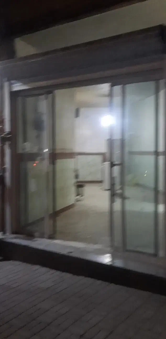 مغازه فروشی بر خیابان اصلی کاشانی|فروش مغازه و غرفه|گرگان, |دیوار