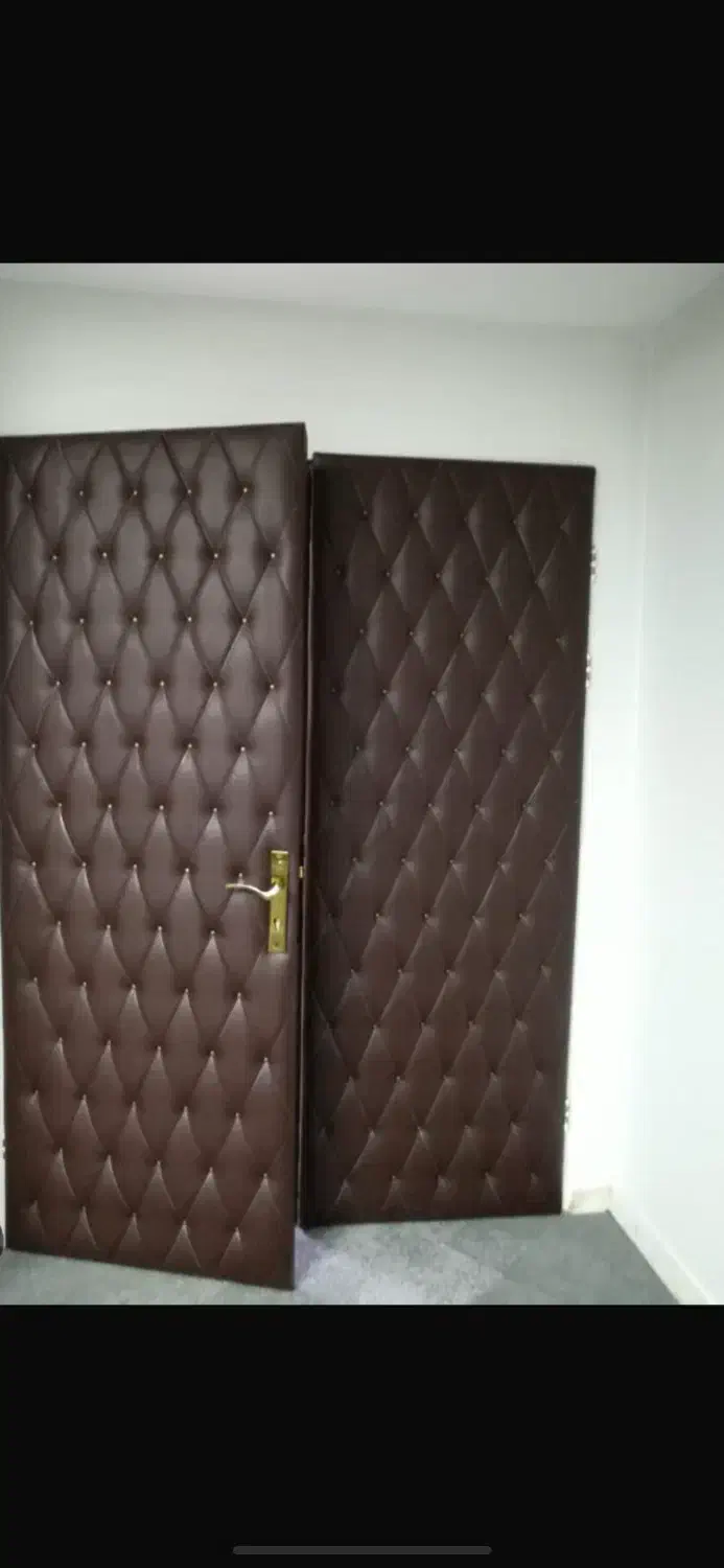 اگوستیک،لمسه کاری،چرم کوبی انواع درب های ریاستی|خدمات پیشه و مهارت|کرمانشاه, |دیوار