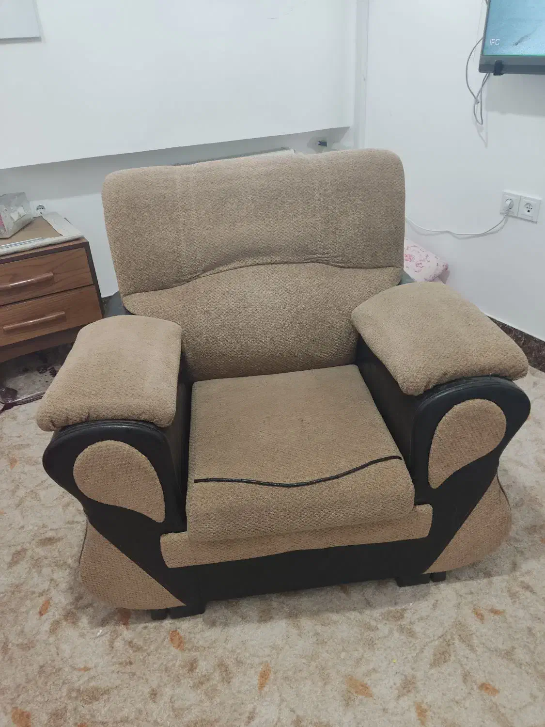 دو مبل یک نفره|مبلمان خانگی و میز عسلی|کازرون, |دیوار