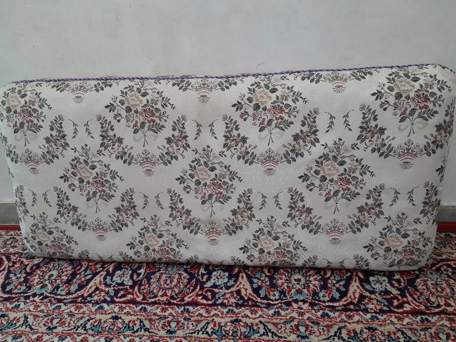 پشتی|پشتی|کوهدشت, |دیوار