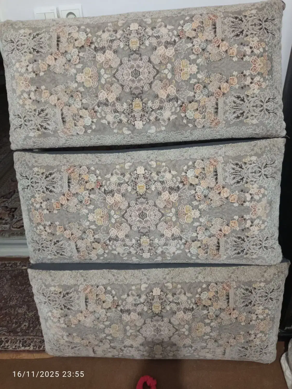 پشتی|پشتی|مشهد, شهید معقول|دیوار