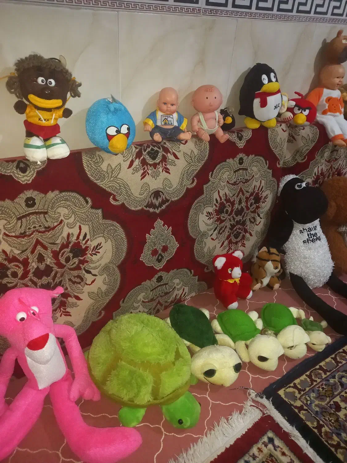 ۴۰ عدد عروسک بزرگ و کوچک همه نونو|اسباببازی بچه|مشکیندشت, |دیوار