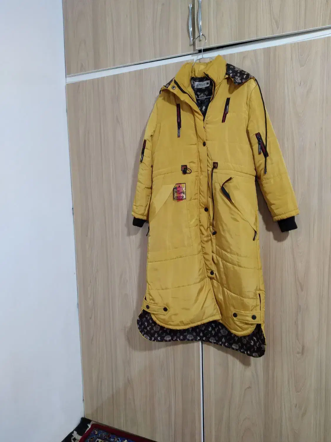 لباس|لباس|آذرشهر, |دیوار