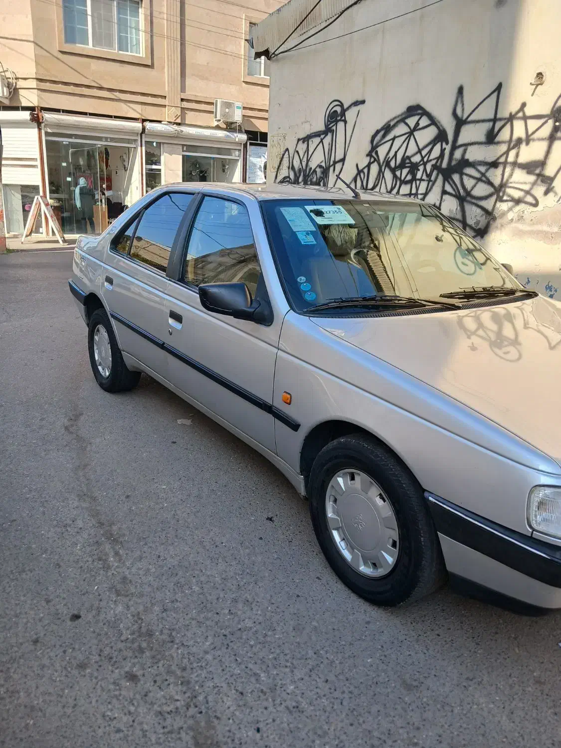 پژو ۴۰۵ دوگانه کارخانه مدل ۹۷|خودرو سواری و وانت|رشت, اسماعیل آباد|دیوار