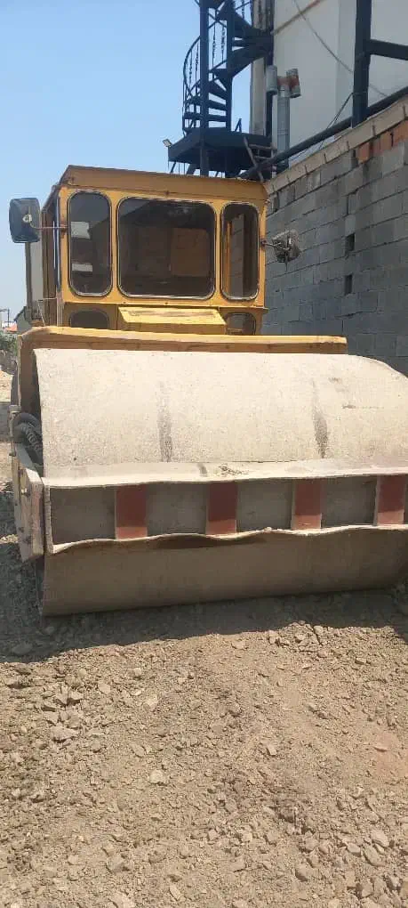 غلتک خودرو ca25|خودرو سنگین|ساری, |دیوار