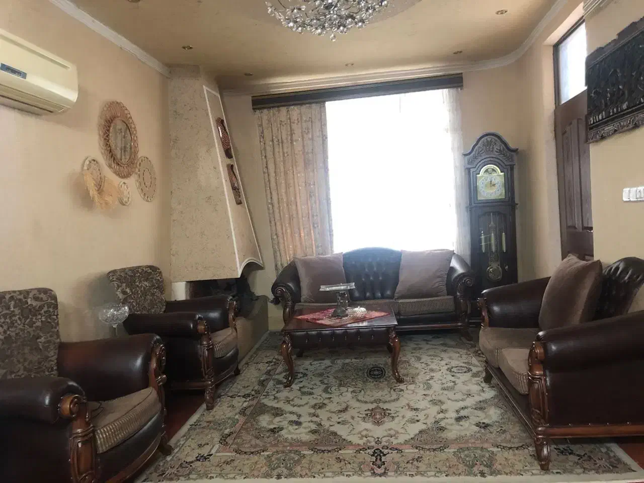 فروش ۲ دست مبل و میز غذا خوری|مبلمان خانگی و میز عسلی|آمل, |دیوار