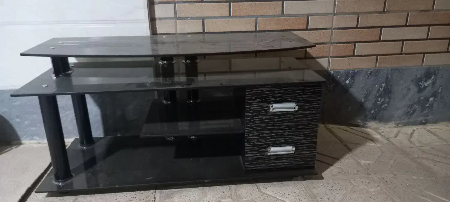 میز تلویزیون به همراه ۲ عددمیز جلومبلی|میز تلویزیون|بیرجند, |دیوار