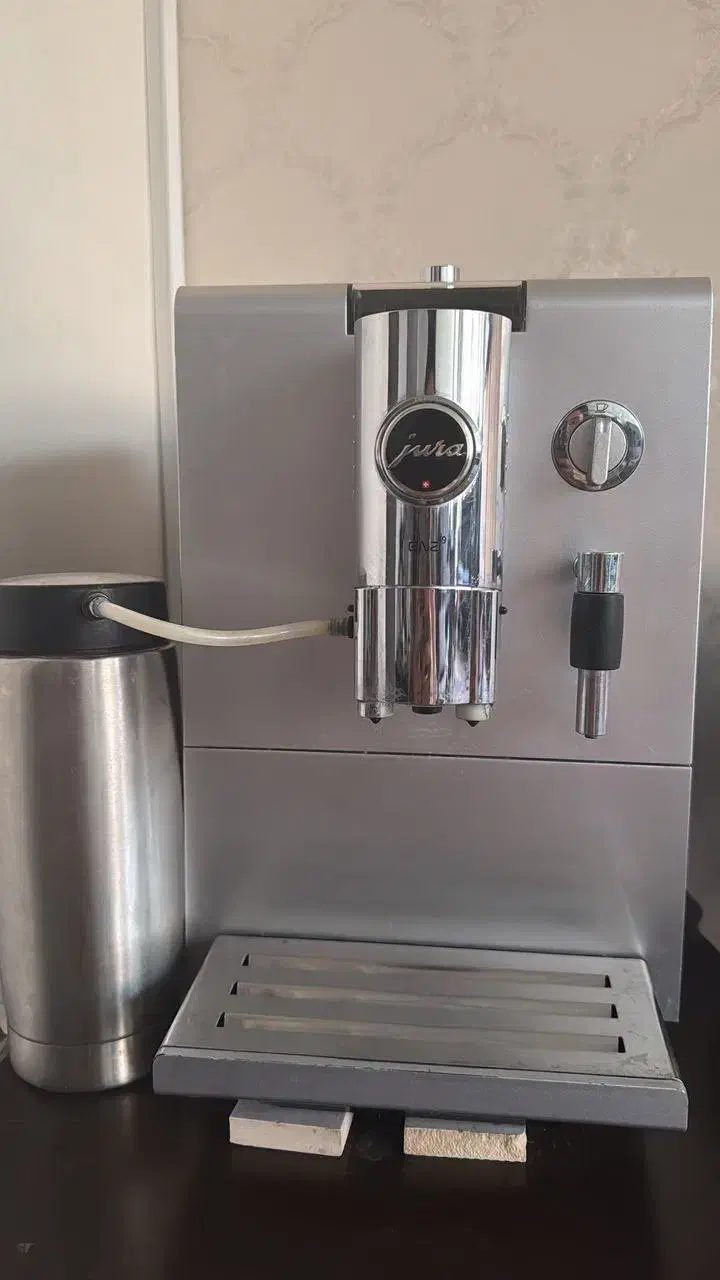 کاپوچینو اسپرسو سازی سوییسی نیاز به تعمیرjura|سماور، چایساز، قهوهساز|تهران, جنتآباد شمالی|دیوار