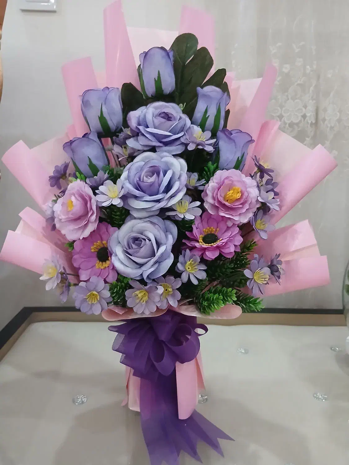 تعدادی گل|گل مصنوعی|همدان, |دیوار