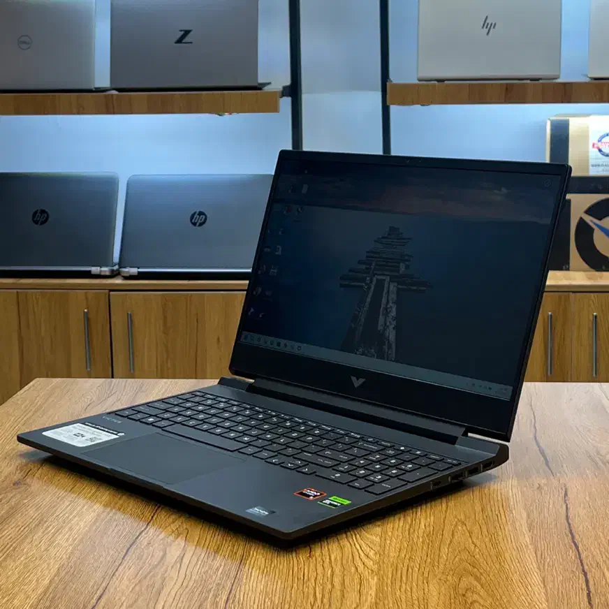 لپ‌تاپ گیمینگ Hp Victus  با گرافیگ 4050|رایانه همراه|مشهد, ارشاد|دیوار