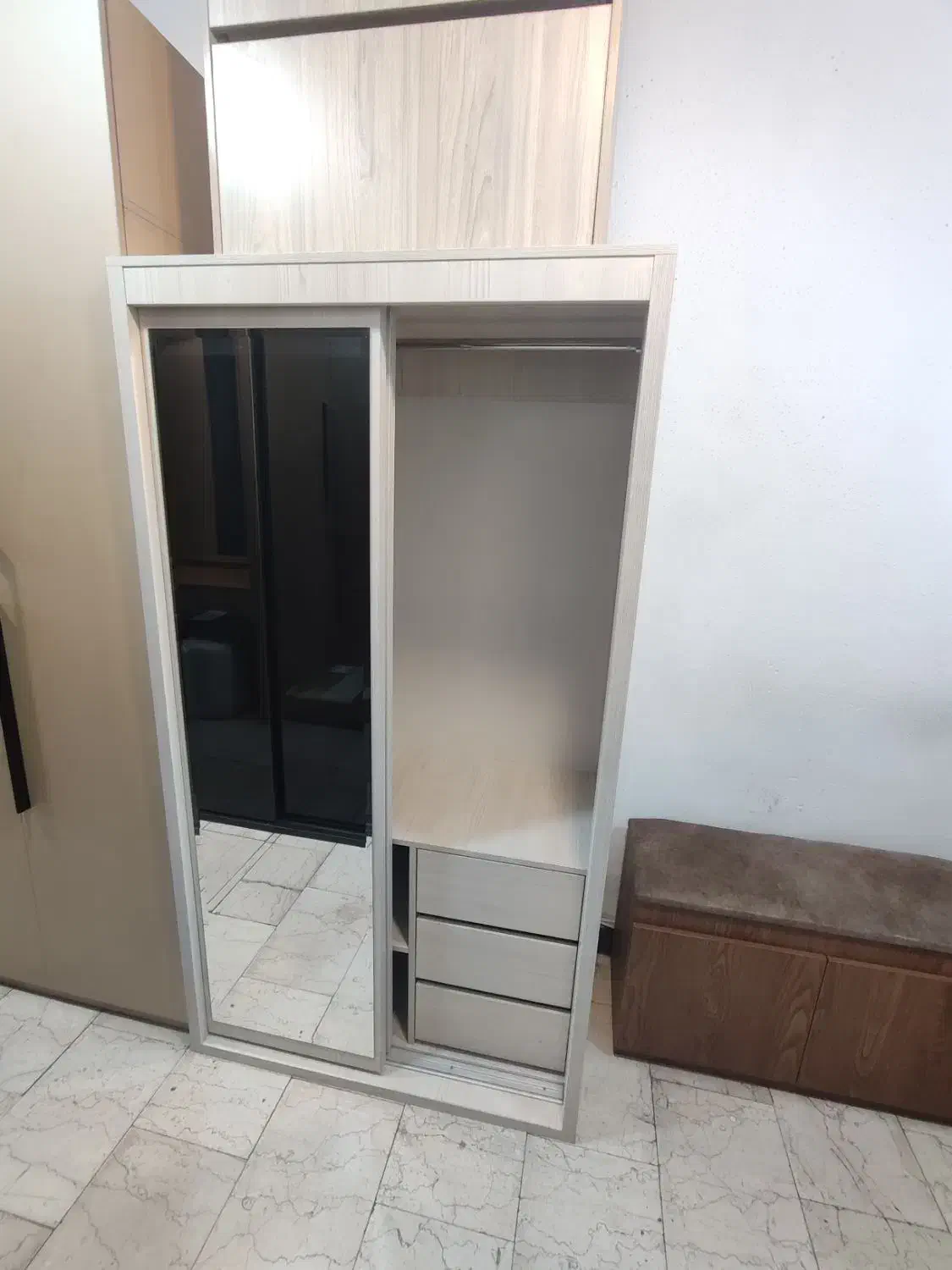 کمد ریلی آینه دار|جاکفشی، کمد، دراور|تهران, اوقاف|دیوار