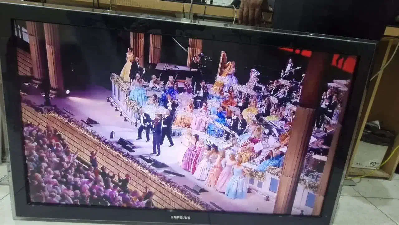 فروش تلوزیون 46 اینچ  LCD سامسونگ بسیار تمیز|تلویزیون و پروژکتور|اصفهان, کوی ولی عصر|دیوار