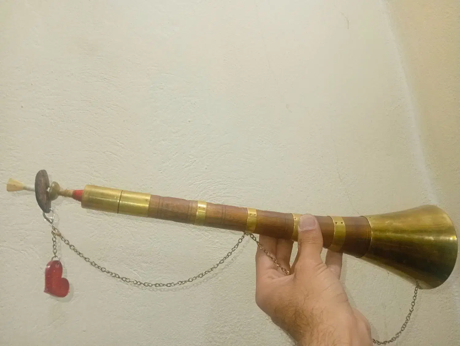 ساز موسیقی|سازهای بادی|شیراز, دروازه قران|دیوار