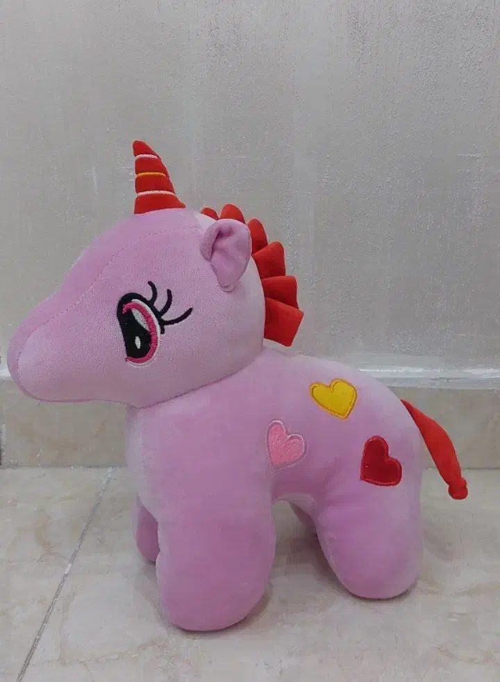 عروسک|اسباب‌بازی بچه|ایلام, |دیوار