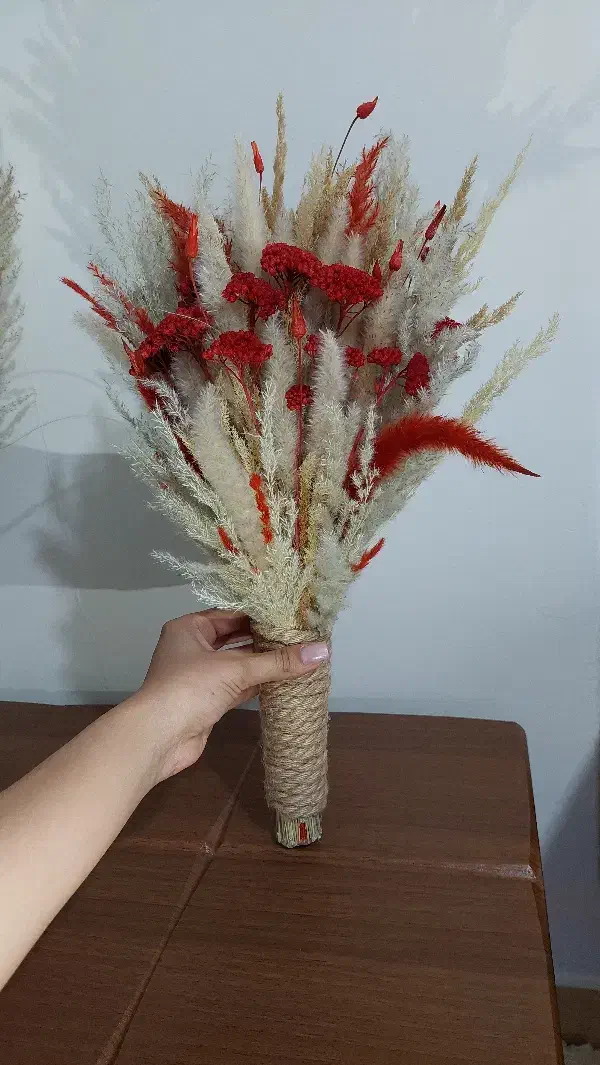 دسته گل|گل مصنوعی|قدس, شهر‌قدس|دیوار