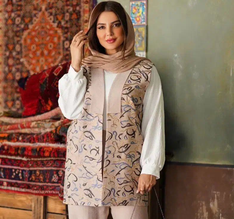 مانتو|لباس|دوگنبدان, |دیوار