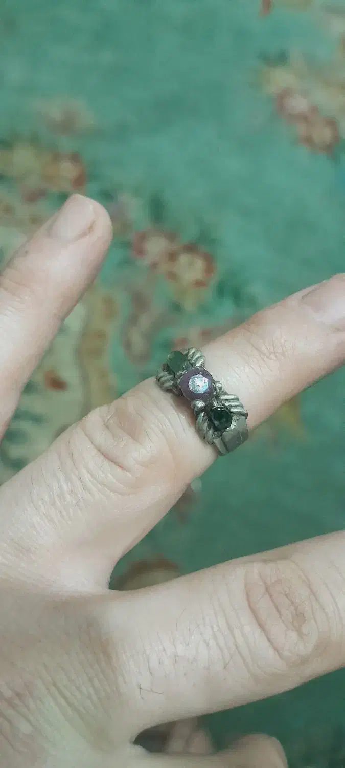 یاقوت برمه|جواهرات|ری, جوانمرد قصاب|دیوار