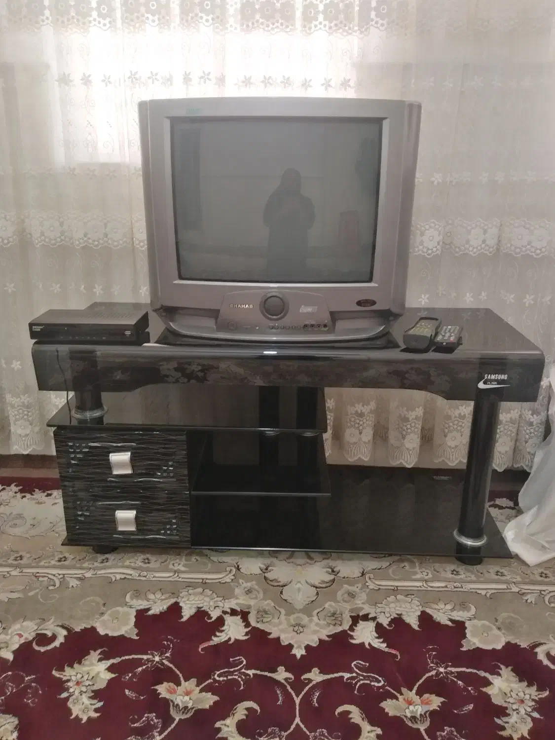 تلویزیون 21 اینچ سالم|تلویزیون و پروژکتور|قم, ولیعصر|دیوار