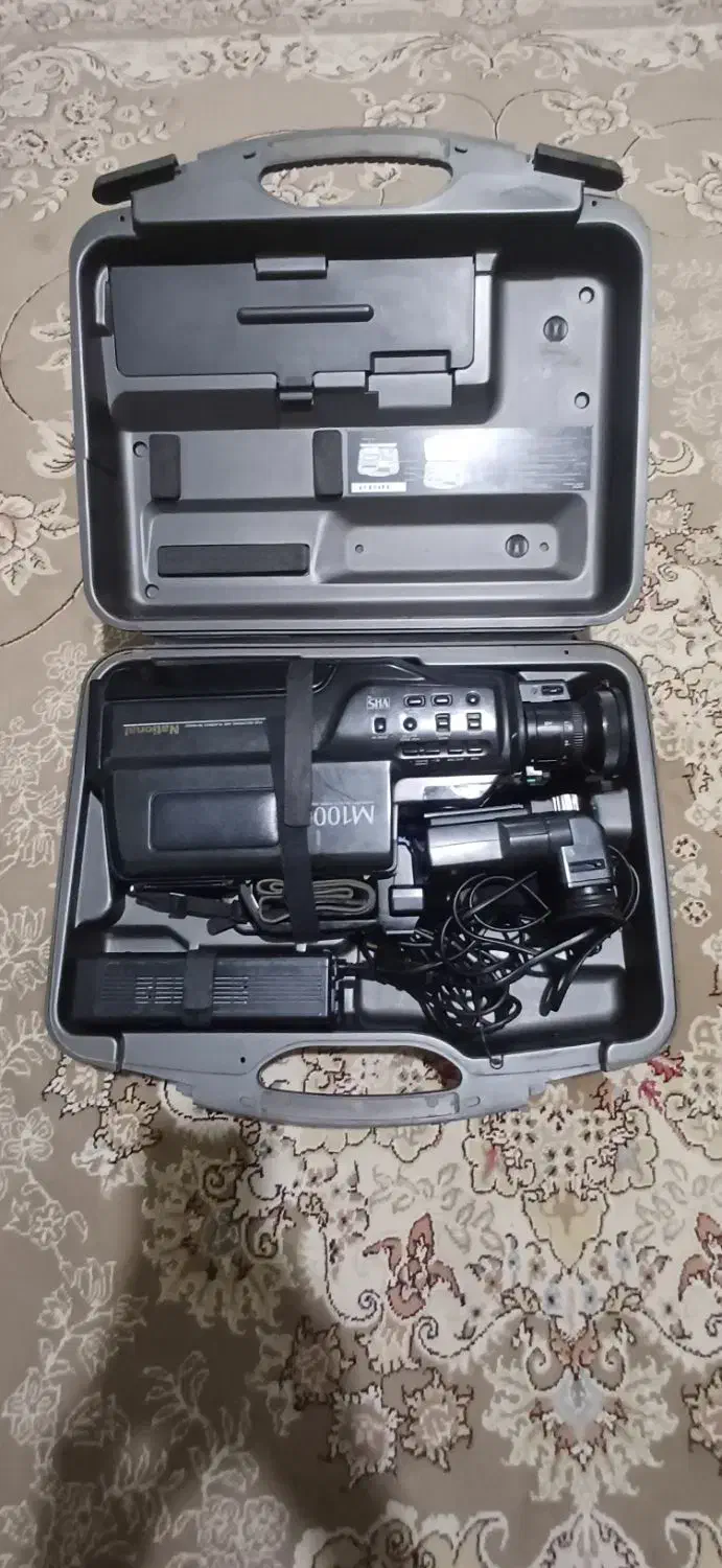 دوربین فیلمبرداری مدل M1000 (عتیقه)|دوربین عکاسی و فیلمبرداری|فردیس, شهرک ۱۱۰|دیوار