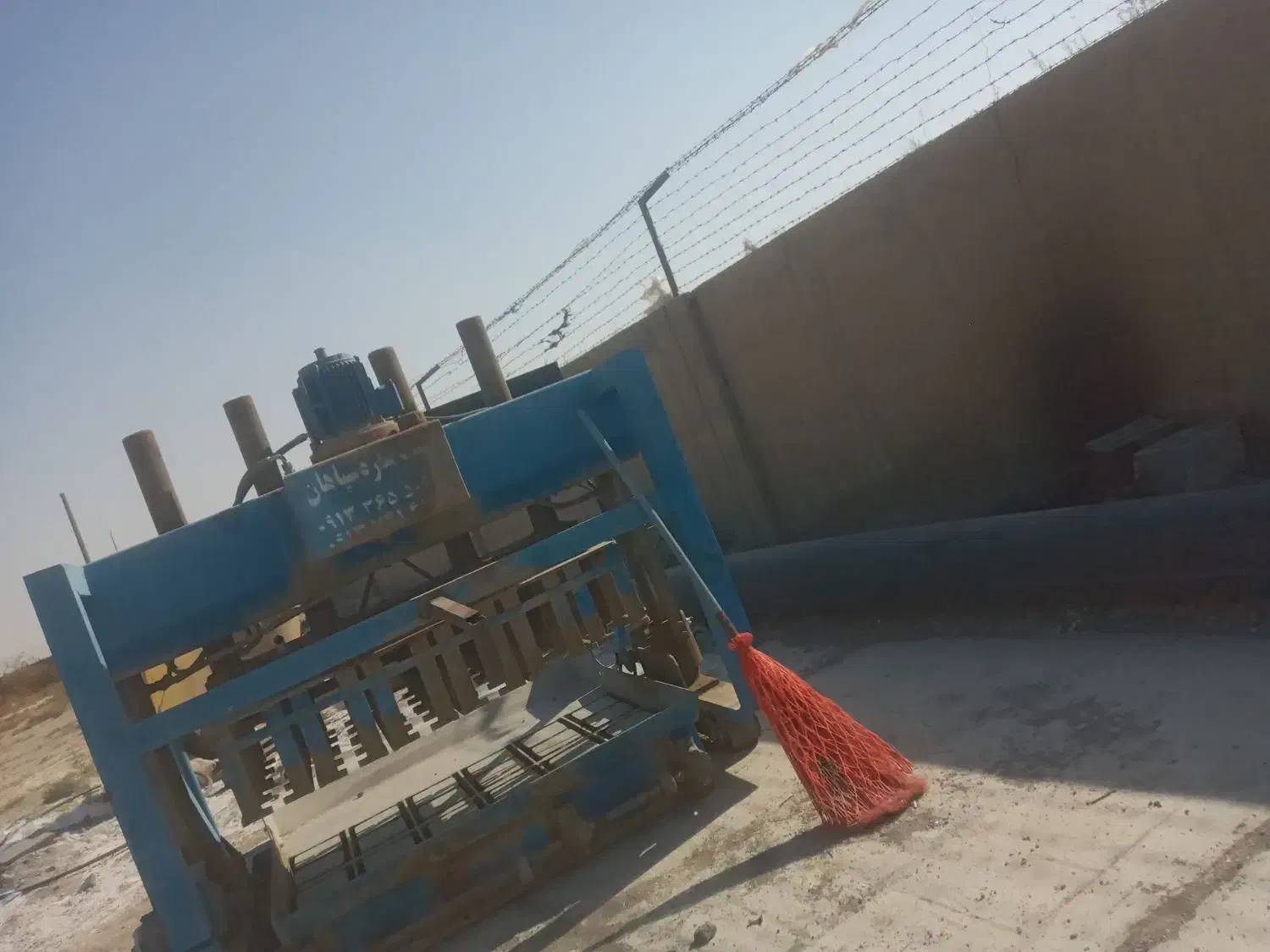 کارگرساده بلوک زنی|استخدام صنعتی، فنی، مهندسی|زابل, |دیوار