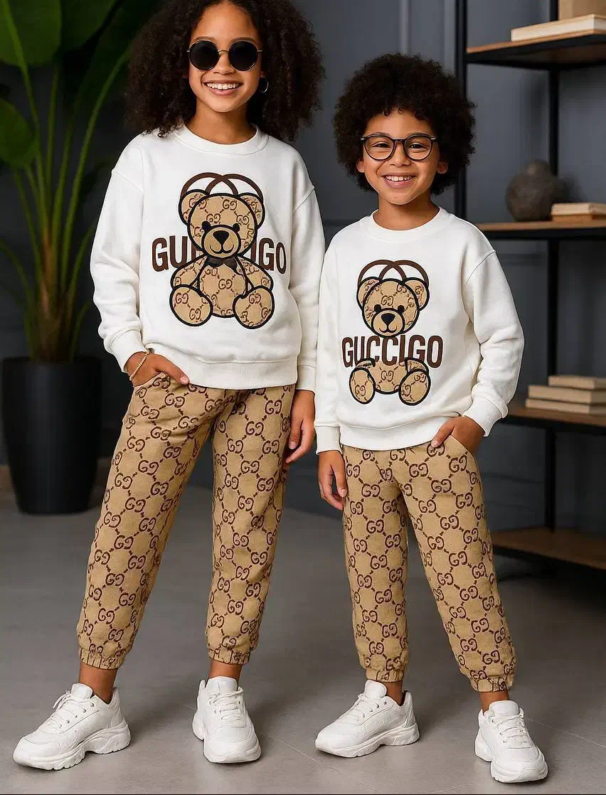 نیازمند خانم جهت فروشندگی لباس زنانه|استخدام بازاریابی و فروش|اصفهان, ملکشهر|دیوار