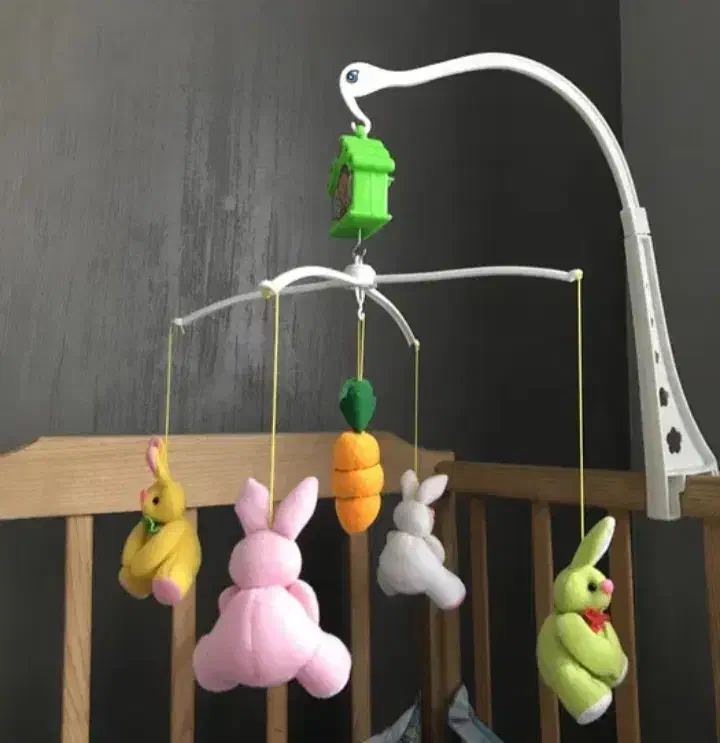 آویز موزیکال تخت کودک|اسباب و اثاث بچه|مهاباد (آذربایجان غربی), |دیوار