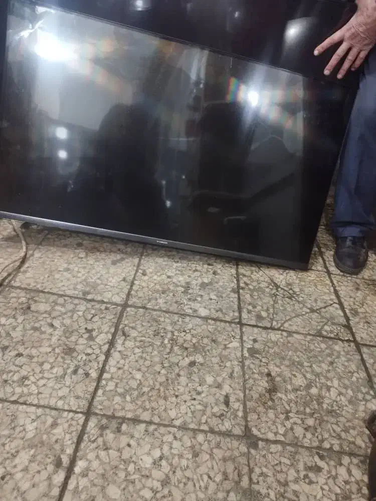 تلویزیون ال ای دی|تلویزیون و پروژکتور|رشت, سعدی (تختی)|دیوار