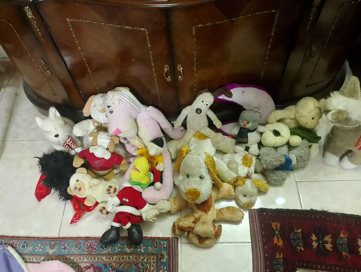 عروسک|اسباببازی|مشهد, چهارچشمه|دیوار