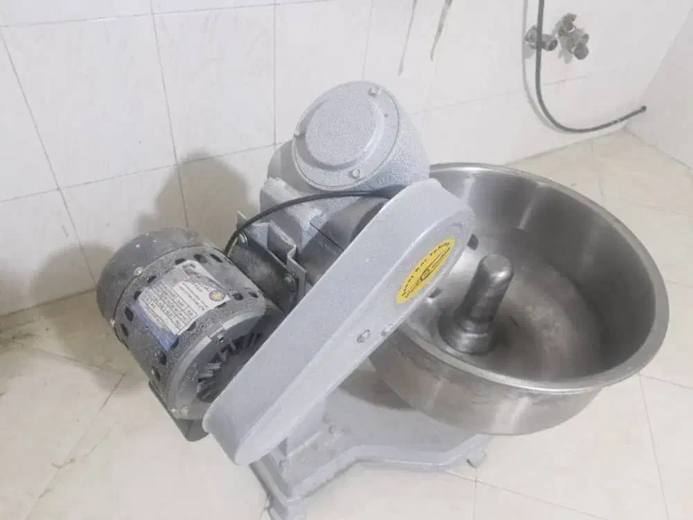 دستگاه خمیر زن یاخمیرگیر درحدود فقط یکماه کارگرده|ماشینآلات صنعتی|گنبد کاووس, |دیوار