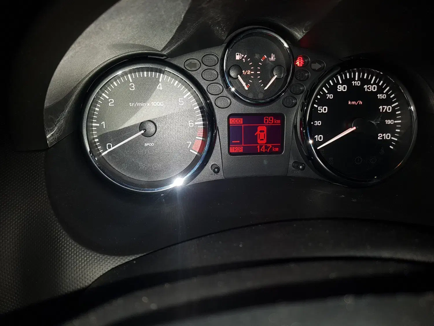 پژو ۲۰۷ اتومات مدل ۱۴۰۴ پاناروما بنزین فول|خودرو سواری و وانت|تهران, شهرک محلاتی|دیوار