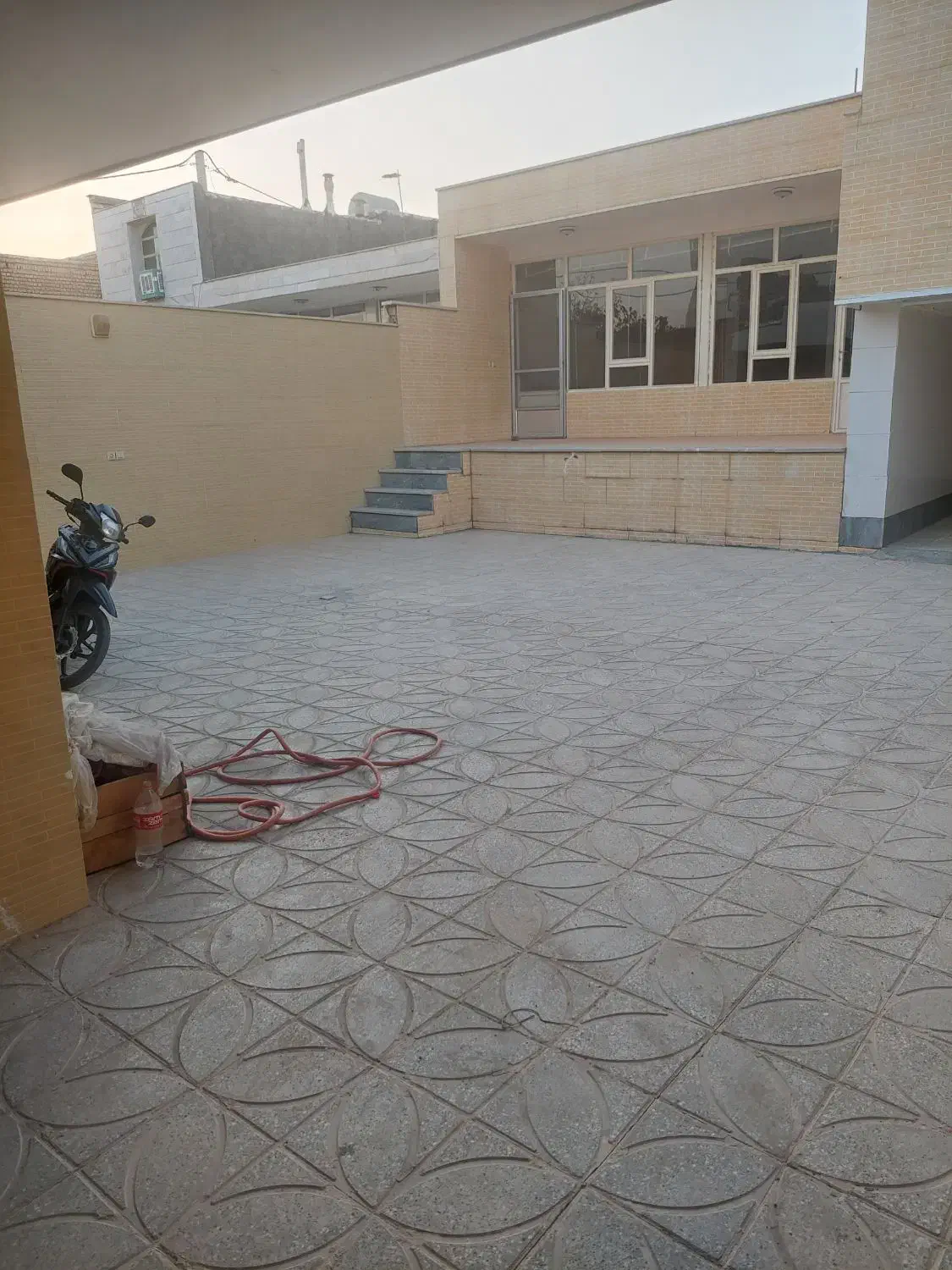 خانه ویلایی دربست ۳۰۰ متری دوخوابه|اجارهٔ خانه و ویلا|اصفهان, سرشبادران|دیوار