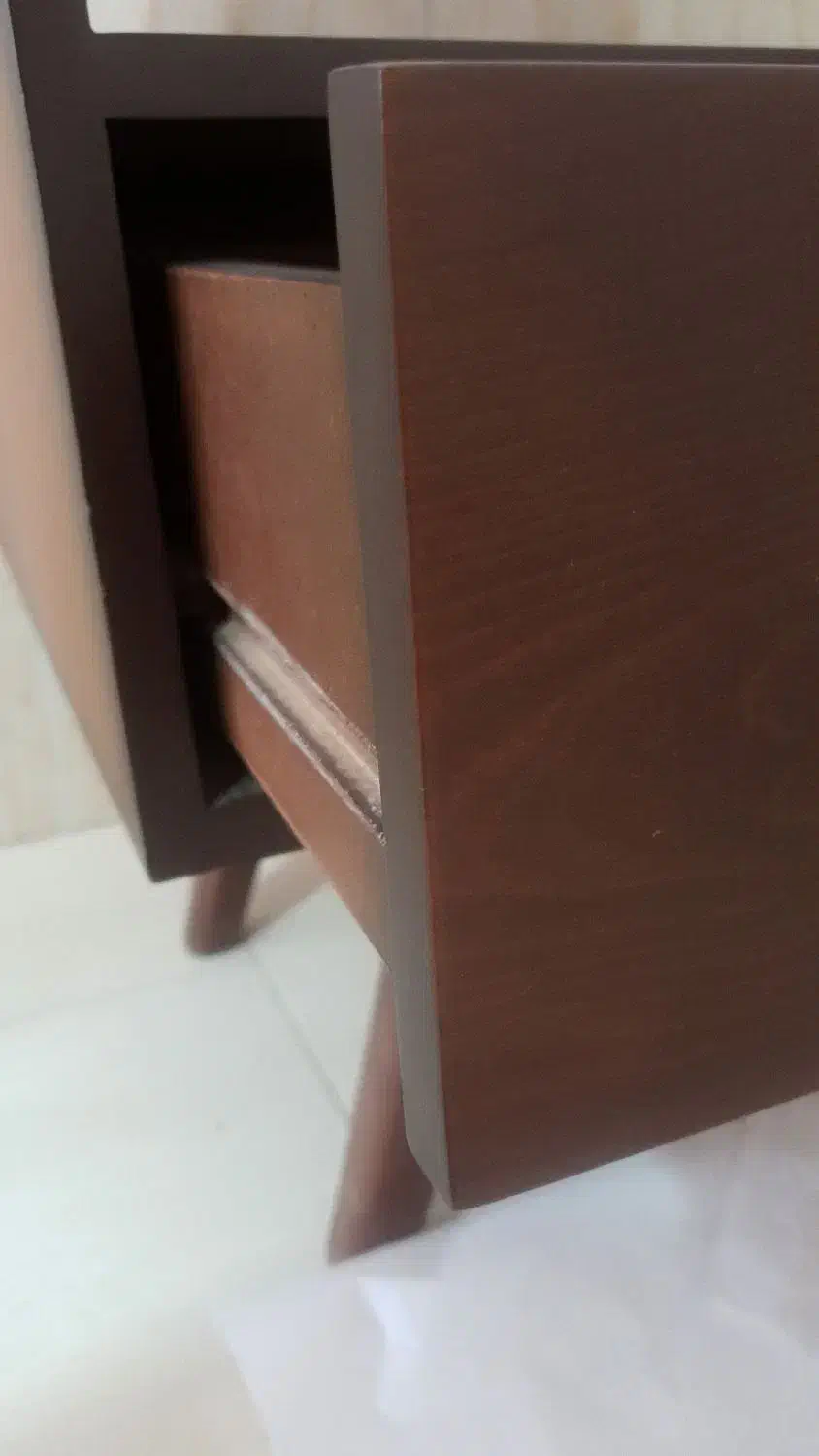 رگال لباس چوبی|بندرخت و رخت‌آویز|پاکدشت, پاکدشت (مامازند)|دیوار