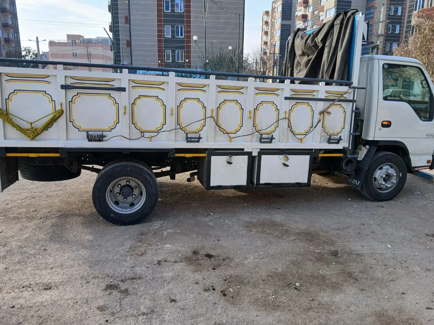 ایسوزو۸تن|خودرو سنگین|میاندوآب, |دیوار