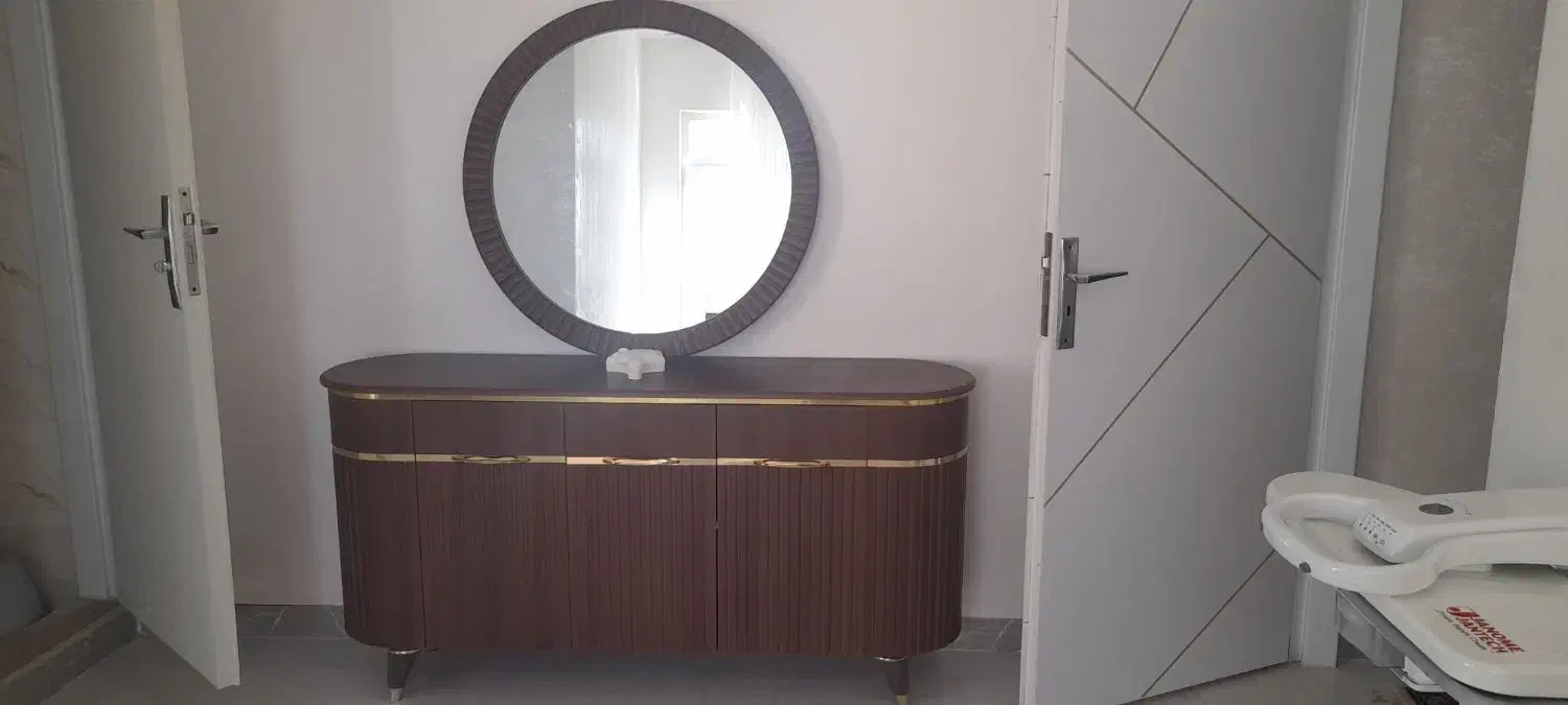 کنسول و میزتلویزون ست. درحد نو|بوفه، ویترین، کنسول|بیجار, |دیوار