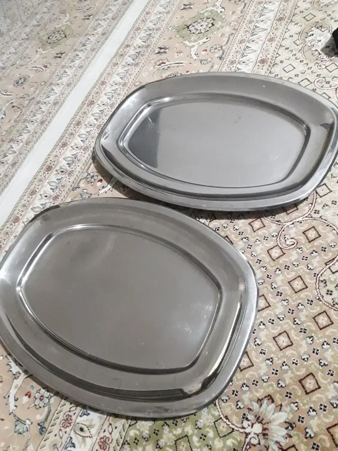 سینی استیل بزرگ|ظروف سرو و پذیرایی|کوهدشت, |دیوار