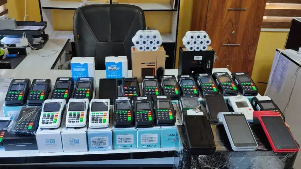 طرح تعویض و فروش کارتخوان های سیار شرکت اکسیر|فروشگاه و مغازه|خوی, |دیوار