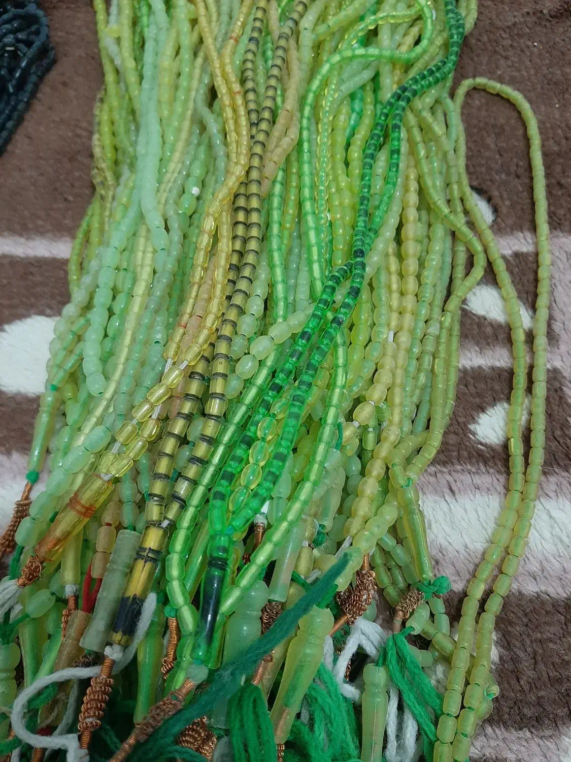 تسبیح|کلکسیون اشیاء عتیقه|جلگه ماژان, |دیوار