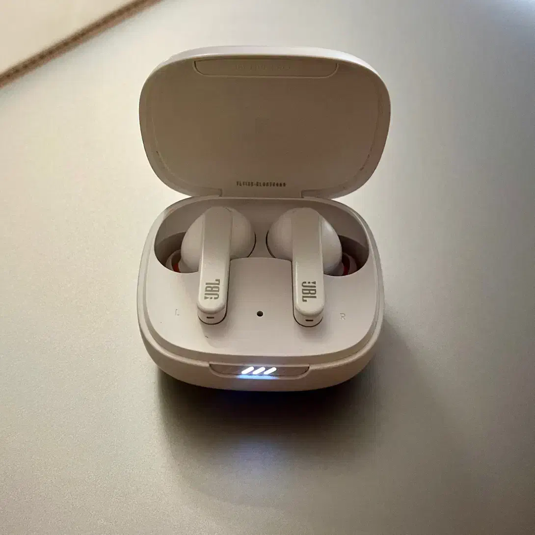 هدفون اصلی JBL Live Pro+|لوازم جانبی موبایل و تبلت|تهران, شمس‌آباد|دیوار