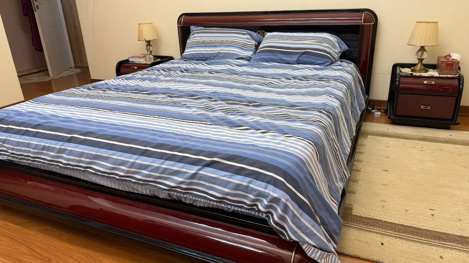 ست تخت خواب|تخت و سرویس خواب|تهران, درب دوم|دیوار