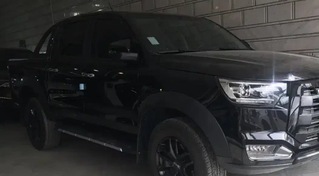 کی ام سی ۱۴۰۲درجه یک|خودرو سواری و وانت|شهرکرد, |دیوار