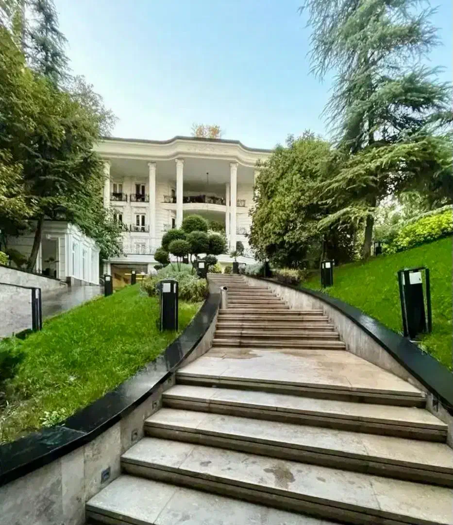 کاخ/۲۴۰متر ویلا آپارتمان/ فول مشاعات