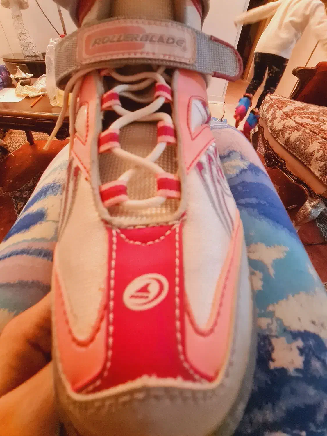 اسکیت رولربلید|دوچرخه، اسکیت، اسکوتر|پرند, فاز ۱|دیوار