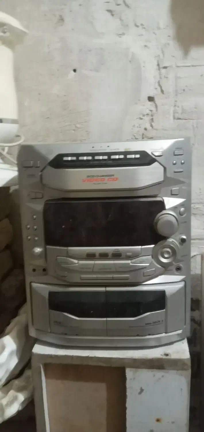 ضبط و تعدادی باندخانگیه کوچیکوبزرگ|سیستم صوتی خانگی|کاشان, عربها|دیوار