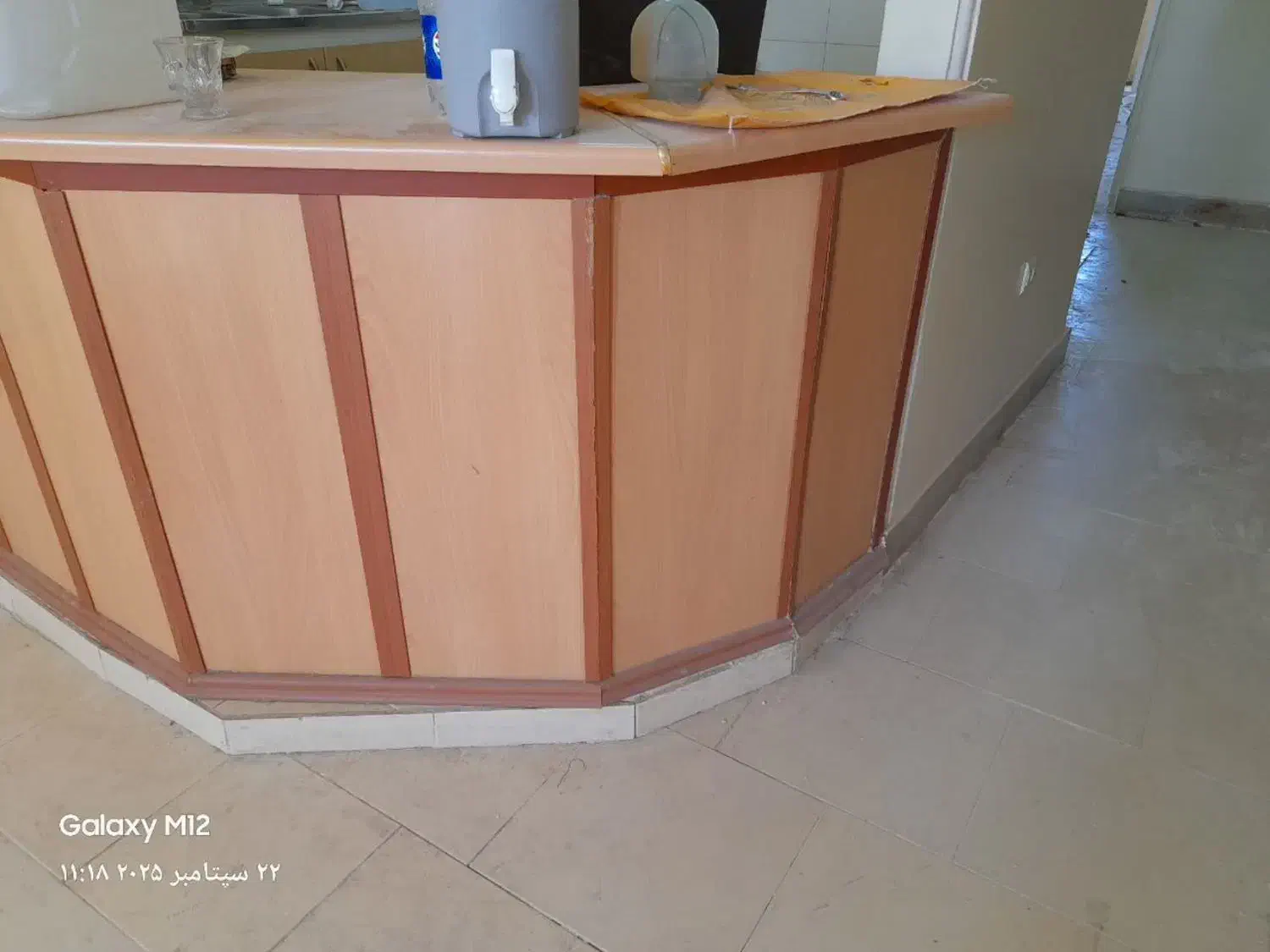 کابینت فلزی همراه با هود|آب‌چکان و نظم‌دهنده ظروف|قم, عمار یاسر|دیوار