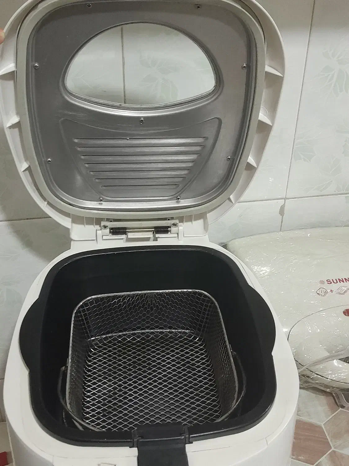 سرخ کن نو|ظروف پختوپز|پاکدشت, حصار امیر|دیوار