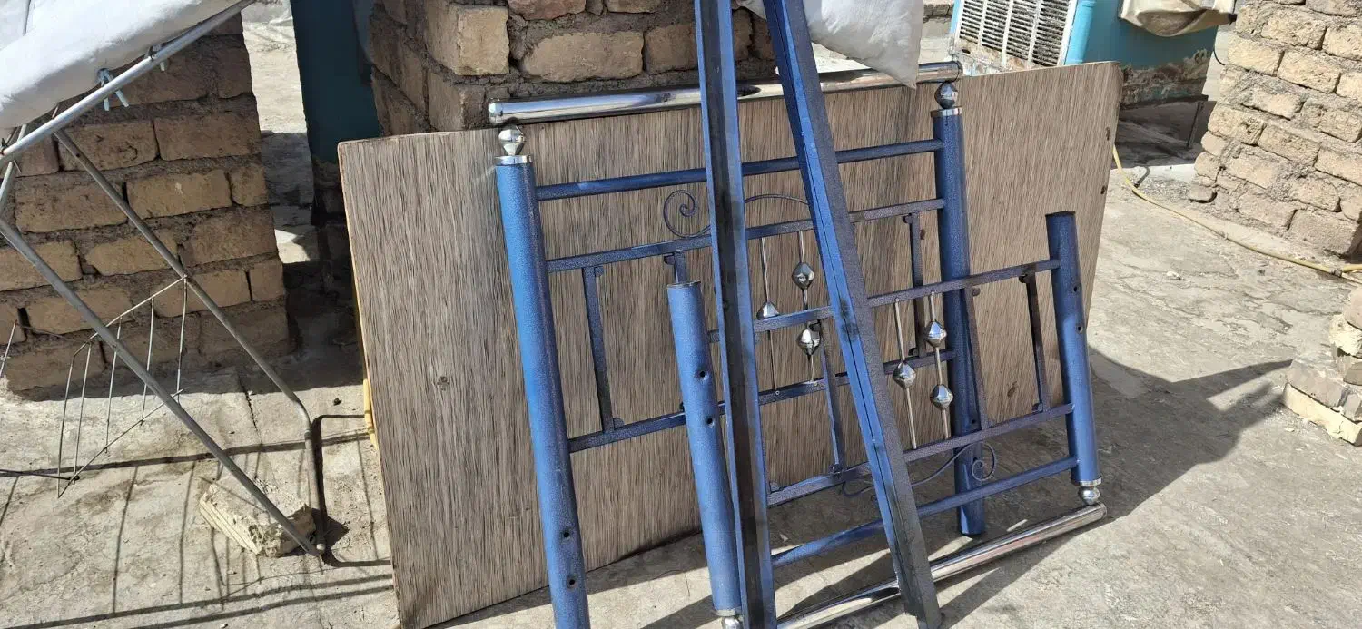 تخت خواب و تشک|تخت و سرویس خواب|قم, جوی شور|دیوار