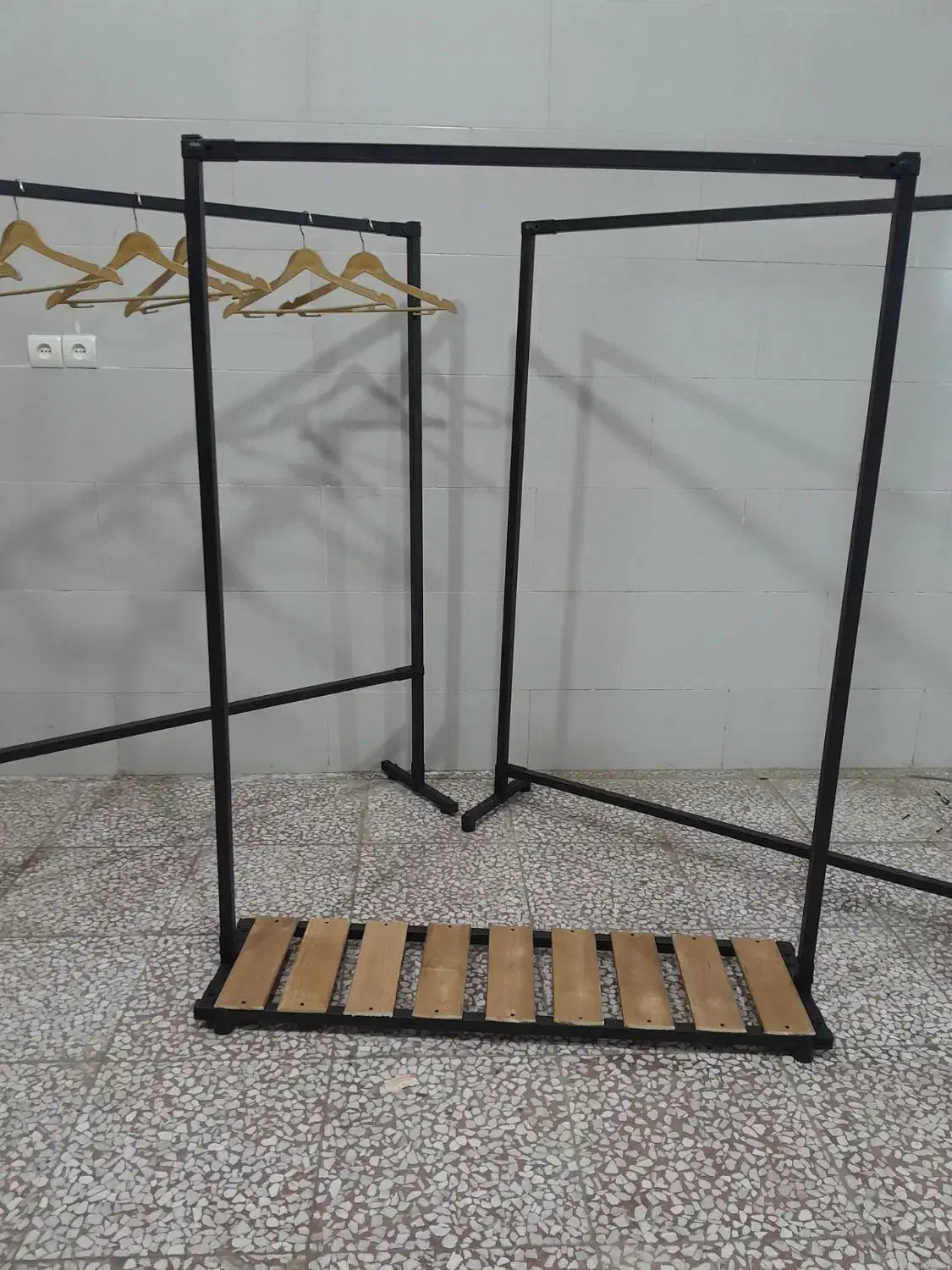 رگال|کتابخانه، شلف، قفسه‌های دیواری|رباط‌کریم, ده‌حسن|دیوار