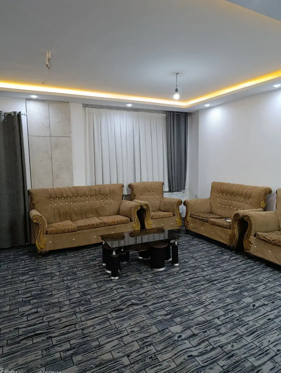 منزل مبله|اجارهٔ کوتاهمدت آپارتمان و سوئیت|شیراز, تندگویان|دیوار