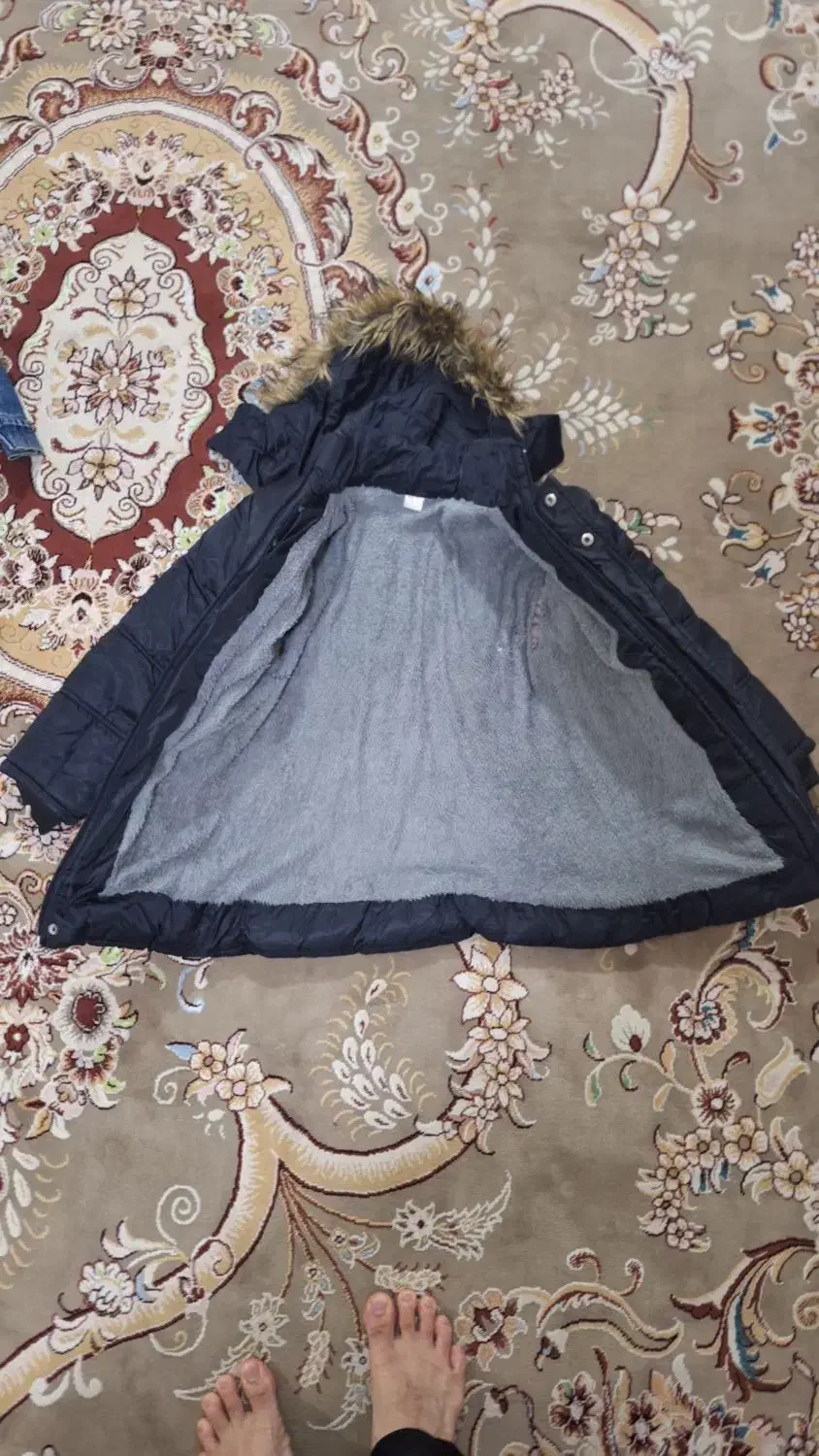 کاپشن بچه‌گانه ۴یا ۵ ساله درحد نو|کفش و لباس بچه|رشت, کوی فکوری|دیوار